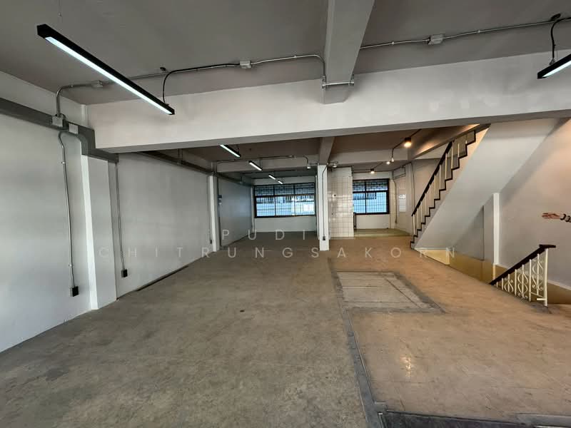 Commercial Building for Rent – Charoen Krung, Bangkok, Pom Prap, Pom Prap Sattru Phai, Bangkok, , 160 sqm, Shophouse For Rent, by Pudis Chitrungsakorn, 500151103 - DDproperty.com