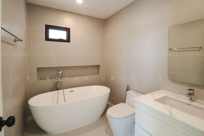 Castle Hills, Chon Buri (Pattaya), Na Chom Thian, Sattahip, Chon Buri (Pattaya), 4 Bedrooms, 435 sqm, Single Detached House For Sale, by Pornpun Promlert, 500151104 - DDproperty.com