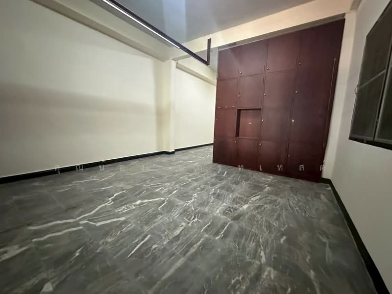 หมู่บ้าน พรไพศาล สุขาประชาสรรค์3, Nonthaburi, ติวานนท์, Bang Phut, Pak Kret, Nonthaburi, 5 Bedrooms, 115 sqm, Townhouse For Sale, by คุณน้อง เกรทเทสต์, 500151107 - DDproperty.com