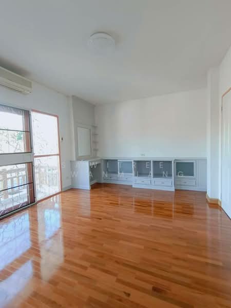 Flora Ville Park City Suwinthawong, Bangkok, Suwinthawong Road, Lam Phak Chi, Nong Chok, Bangkok, 5 Bedrooms, 170 sqm, Single Detached House For Sale, by Sawitree Khwanmuang, 500151120 - DDproperty.com