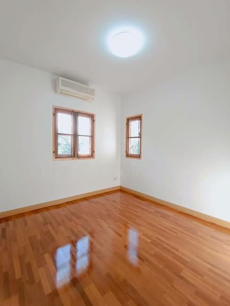 Flora Ville Park City Suwinthawong, Bangkok, Suwinthawong Road, Lam Phak Chi, Nong Chok, Bangkok, 5 Bedrooms, 170 sqm, Single Detached House For Sale, by Sawitree Khwanmuang, 500151120 - DDproperty.com