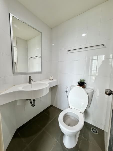 Lumpini Ville Sukhumvit 77-2, Bangkok, On Nut Rd, Suan Luang, Suan Luang, Bangkok, 1 Bedroom, 23 sqm, Condo For Sale, by ศุภพิชญ์ บุรานนท์, 500151135 - DDproperty.com