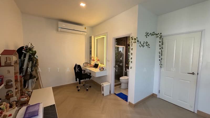 Golden Neo 2 Ramintra-Wongwaen, Bangkok, Kanchanaphisek Road, Tha Rang, Bang Khen, Bangkok, 4 Bedrooms, 136 sqm, Single Detached House For Sale, by Nattakan nueaiam, 500151139 - DDproperty.com