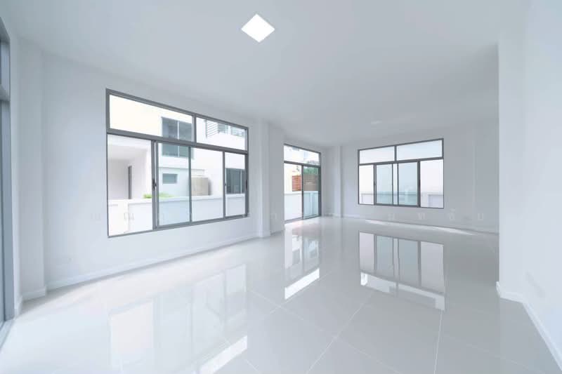 Perfect Place Ramkhamhaeng-Suvannabhumi 2 : เพอร์เฟค เพลส รามคำแหง-สุวรรณภูมิ 2, กรุงเทพ, ถนนรามคำแหง, มีนบุรี, มีนบุรี, กรุงเทพ, 219 ตร.ม., บ้านเดี่ยว ขาย, โดย ปุณณภา นารานนทชัย, 500151140 - DDproperty.com