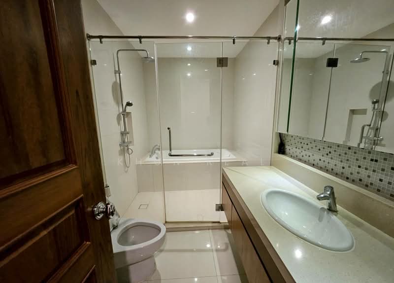 Bright Sukhumvit 24, Bangkok, Sukhumvit 24 Alley, Khong Tan, Khlong Toei, Bangkok, 3 Bedrooms, 189 sqm, Condo For Rent, by Khun Real, 500151233 - DDproperty.com