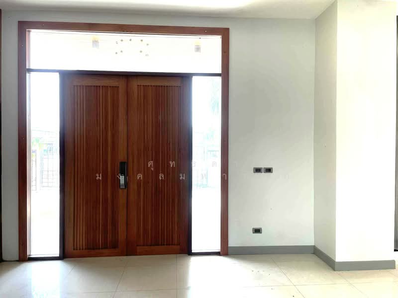 ขายที่ดินพร้อมบ้านเดี่ยว 2 ชั้น ถนนเลียบคลองประปา ต.คลองเกลือ อ.ปากเกร็ด นนทบุรี, นนทบุรี, ถนนเลียบคลองประปา, คลองเกลือ, ปากเกร็ด, นนทบุรี, 2,400 ตร.ม., ที่ดิน ขาย, โดย ศุทธดา มงคลมหาลาภ, 500151283 - DDproperty.com