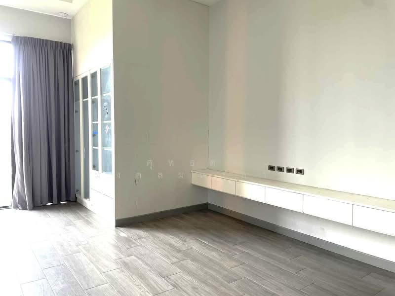 ขายที่ดินพร้อมบ้านเดี่ยว 2 ชั้น ถนนเลียบคลองประปา ต.คลองเกลือ อ.ปากเกร็ด นนทบุรี, Nonthaburi, ถนนเลียบคลองประปา, Khlong Klue, Pak Kret, Nonthaburi, , 2,400 sqm, Land For Sale, by ศุทธดา มงคลมหาลาภ, 500151283 - DDproperty.com