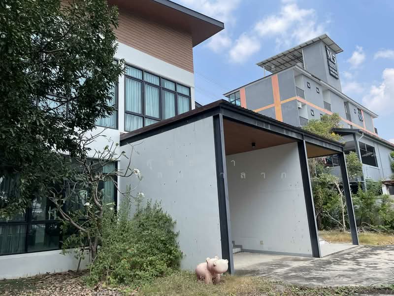 ขายที่ดินพร้อมบ้านเดี่ยว 2 ชั้น ถนนเลียบคลองประปา ต.คลองเกลือ อ.ปากเกร็ด นนทบุรี, Nonthaburi, ถนนเลียบคลองประปา, Khlong Klue, Pak Kret, Nonthaburi, , 2,400 sqm, Land For Sale, by ศุทธดา มงคลมหาลาภ, 500151283 - DDproperty.com