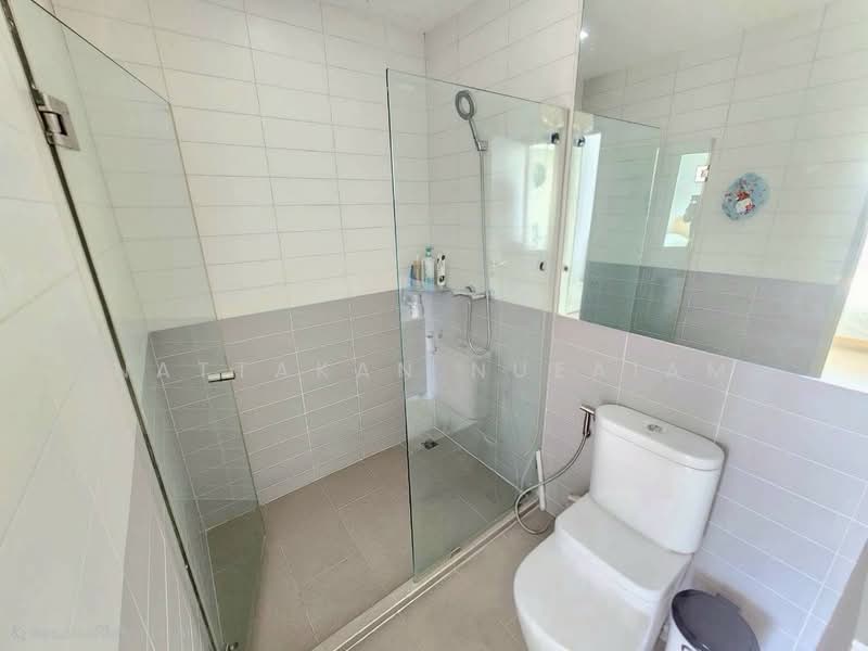 IDEO Mobi Sathorn, Bangkok, 134 Krung Thonburi Road, Bang Lam Phu Lang, Khlong San, Bangkok, 2 Bedrooms, 52 sqm, Condo For Sale, by Nattakan nueaiam, 500151287 - DDproperty.com