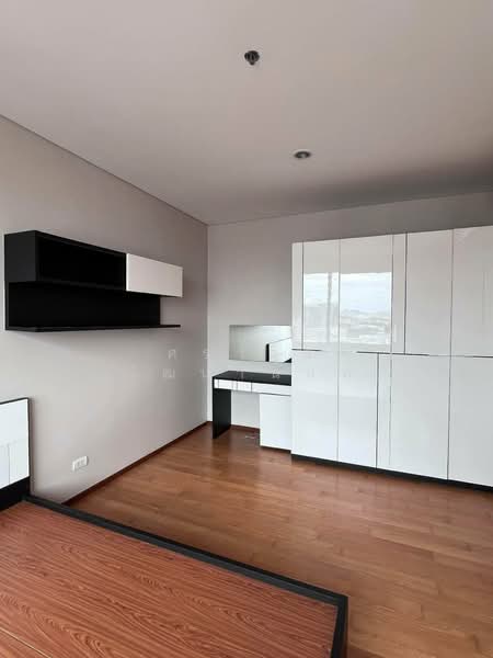 Villa Sathorn, Bangkok, 5 KrungThonBuri Road, Khlong Ton Sai, Khlong San, Bangkok, 1 Bedroom, 50 sqm, Condo For Rent, by ศราวุธ วัฒนานนท์, 500151297 - DDproperty.com