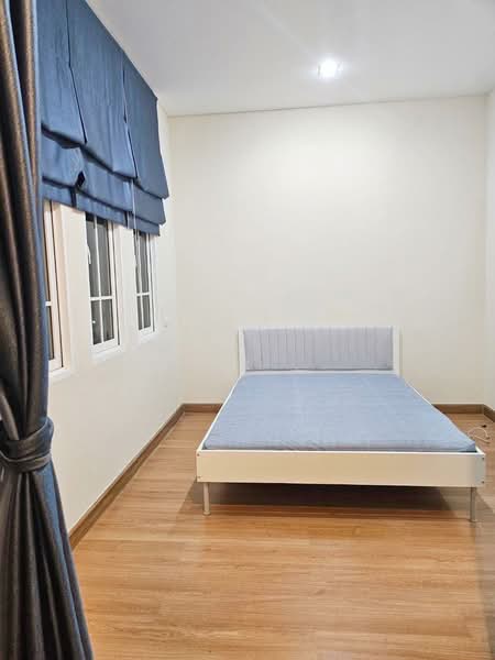 Golden Town 3 Bangna-Suanluang, Bangkok, Kanchanaphisek Road, Prawet, Prawet, Bangkok, 3 Bedrooms, 100 sqm, Townhouse For Rent, by Ter ., 500151298 - DDproperty.com