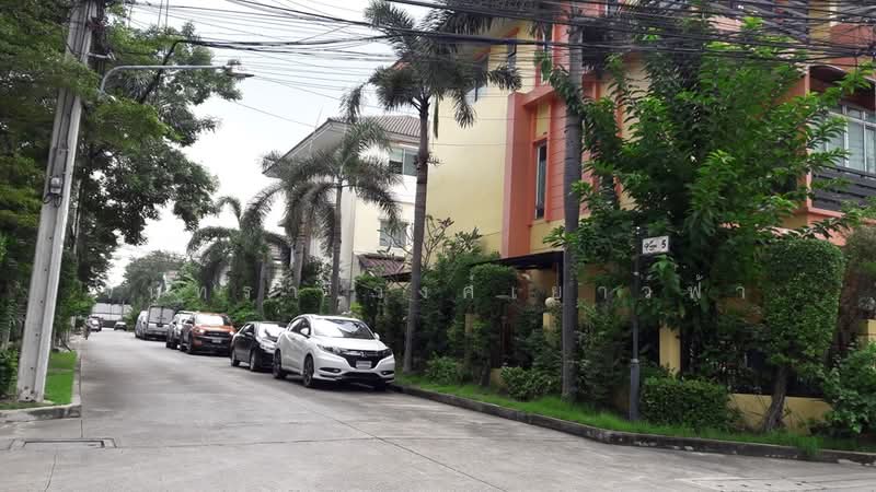 วิสต้า อเวนิว เพชรเกษม 81, กรุงเทพ, เพชรเกษม 81, หนองแขม, หนองแขม, กรุงเทพ, 124 ตร.ม., ทาวน์เฮ้าส์ ให้เช่า, โดย จันทรา วงศ์เยาว์ฟ้า, 500151323 - DDproperty.com