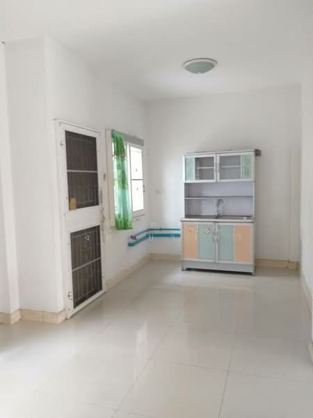 Vista avenue, Bangkok, เพชรเกษม 81, Nong Kham, Nong Khaem, Bangkok, 3 Bedrooms, 124 sqm, Townhouse For Rent, by Chantra Wongyaofa, 500151323 - DDproperty.com