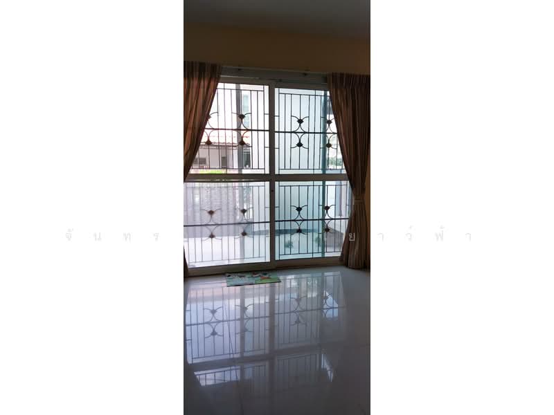 For Rent - Vista avenue, Bangkok