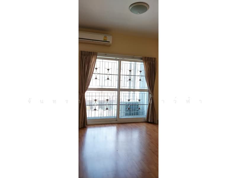 For Rent - Vista avenue, Bangkok