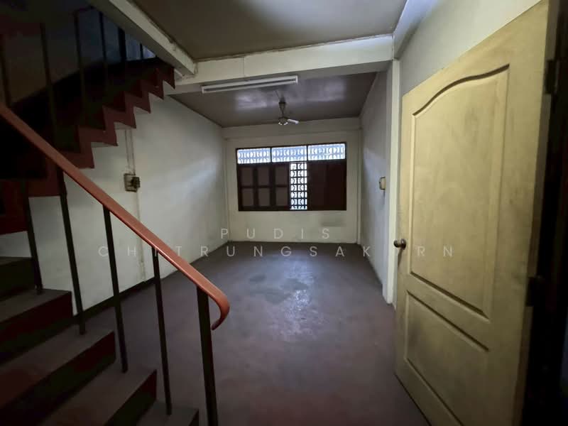 5-Storey Shophouse for Rent – Phahurat Road, Bangkok, Wang Burapaphirom, Phra Nakhon, Bangkok, , 270 sqm, Shophouse For Rent, by Pudis Chitrungsakorn, 500151327 - DDproperty.com