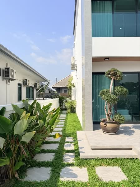 บ้านพลูวิลล่า-พัทยา สไตล์โมเดิร์น, Chon Buri (Pattaya), Nong Pru, Bang Lamung (Pattaya), Chon Buri (Pattaya), 5 Bedrooms, 330 sqm, Villa For Sale, by ปรวรรณ ธนกิจวานนท์, 500151345 - DDproperty.com