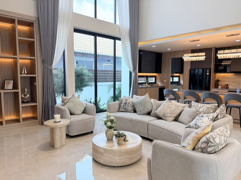 บ้านพลูวิลล่า-พัทยา สไตล์โมเดิร์น, Chon Buri (Pattaya), Nong Pru, Bang Lamung (Pattaya), Chon Buri (Pattaya), 5 Bedrooms, 330 sqm, Villa For Sale, by ปรวรรณ ธนกิจวานนท์, 500151345 - DDproperty.com