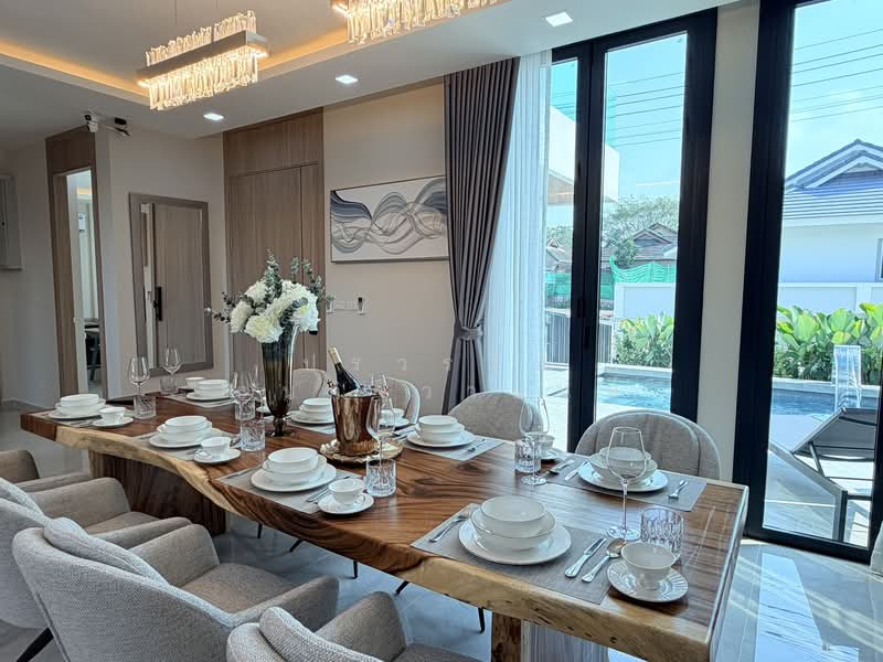 ขาย - บ้านพลูวิลล่า-พัทยา สไตล์โมเดิร์น, ชลบุรี