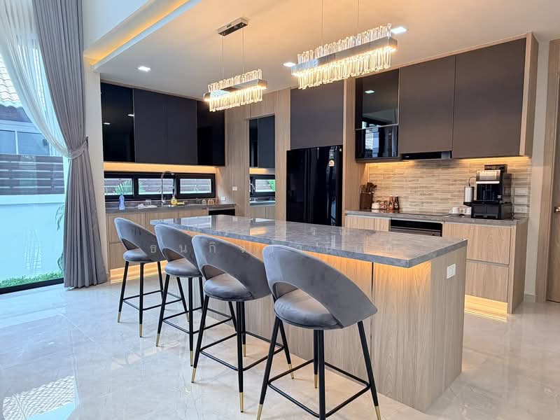 บ้านพลูวิลล่า-พัทยา สไตล์โมเดิร์น, Chon Buri (Pattaya), Nong Pru, Bang Lamung (Pattaya), Chon Buri (Pattaya), 5 Bedrooms, 330 sqm, Villa For Sale, by ปรวรรณ ธนกิจวานนท์, 500151345 - DDproperty.com