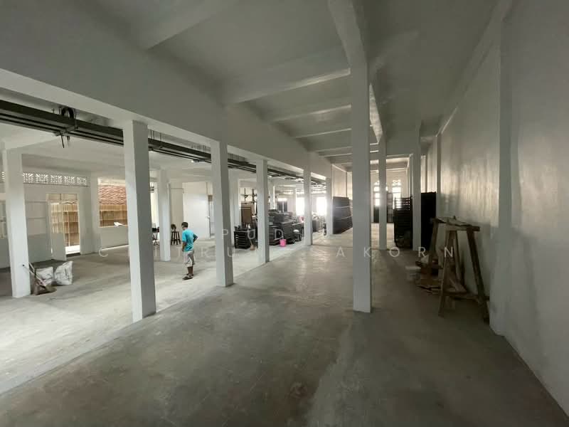 Second-Floor Commercial Space for Rent – Yaowarat, Bangkok, Samphanthawong, Samphanthawong, Bangkok, , 500 sqm, Shophouse For Rent, by Pudis Chitrungsakorn, 500151347 - DDproperty.com