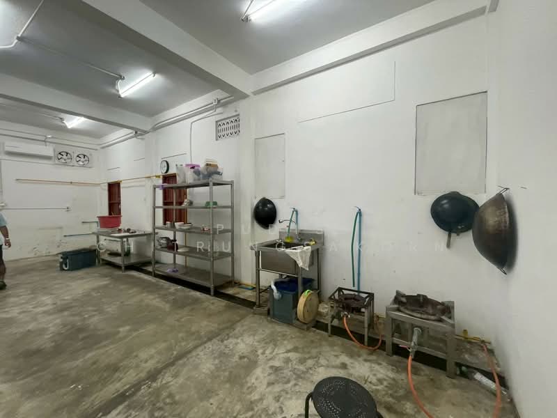 For Rent - Commercial Space for Rent – Yaowarat (Ground Floor Only), Bangkok
