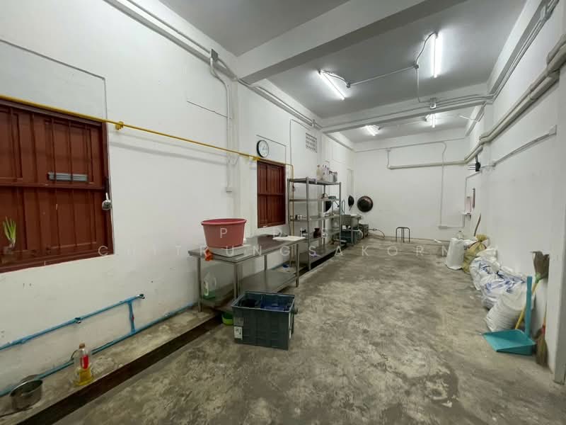 For Rent - Commercial Space for Rent – Yaowarat (Ground Floor Only), Bangkok