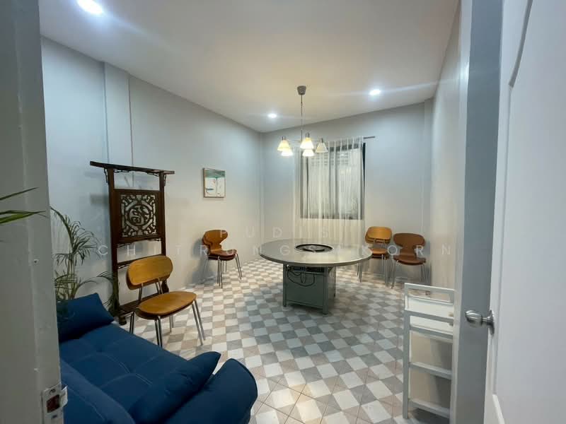 For Rent - Commercial Space for Rent – Yaowarat (Ground Floor Only), Bangkok