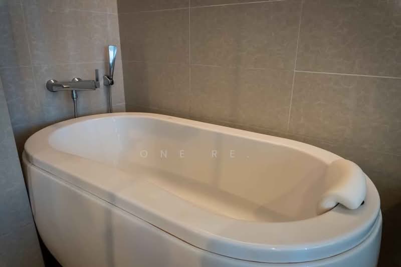 Siamese Thirty Nine, Bangkok, 68 Soi Sukhumvit 39, Sukhumvit Road, Khlong Tan Nua, Watthana, Bangkok, 1 Bedroom, 46 sqm, Condo For Sale, by One Re., 500151384 - DDproperty.com