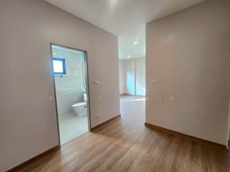 For Sale - Chonlada Bangbuathong, Nonthaburi