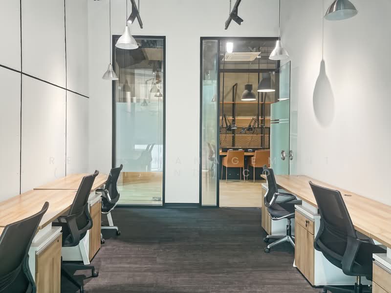 Regus W-District, Bangkok, Sukhumvit Road, Phra Kanong Nua, Watthana, Bangkok, , 598 sqm, Office Space For Rent, by IWG SERVICES (THAILAND) COMPANY LIMITED, 500151405 - DDproperty.com