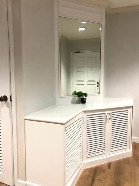 Fifty Fifth Tower, Bangkok, 84 Soi Sukhumvit 55, Sukhumvit Road, Khlong Tan Nua, Watthana, Bangkok, 3 Bedrooms, 195 sqm, Condo For Sale, by Orapa Sumetheesirisakul, 500151486 - DDproperty.com