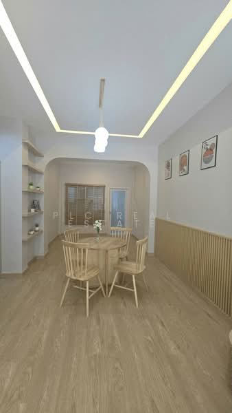 ขายทาวน์เฮาส์ 2 ห้องนอน ในพัทยาตะวันออก, ชลบุรี, บางละมุง, บางละมุง, ชลบุรี, 128 ตร.ม., บ้านเดี่ยว ขาย, โดย PLC Real Estate, 500151519 - DDproperty.com