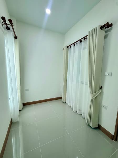 New Single Storey Townhome for sale in Pattaya Naklua, Chon Buri (Pattaya), Bang Lamung, Bang Lamung (Pattaya), Chon Buri (Pattaya), 3 Bedrooms, 147 sqm, Townhouse For Sale, by PLC Real Estate, 500151542 - DDproperty.com