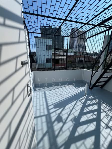 4-BR Townhouse, Bangkok, Khlong Ton Sai, Khlong San, Bangkok, 4 Bedrooms, 200 sqm, Townhouse For Sale, by Intouch Abhinorasaeth, 500151564 - DDproperty.com