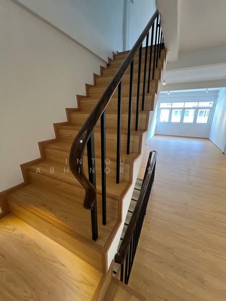 4-BR Townhouse, Bangkok, Khlong Ton Sai, Khlong San, Bangkok, 4 Bedrooms, 200 sqm, Townhouse For Sale, by Intouch Abhinorasaeth, 500151564 - DDproperty.com