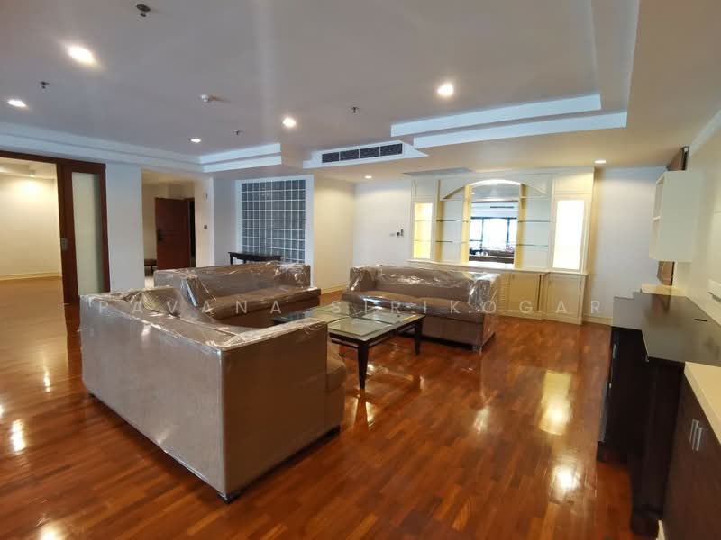 Shanti Sadan, Bangkok, 28 Sukhumvit 59, Khlong Tan Nua, Watthana, Bangkok, 3 Bedrooms, 285 sqm, Apartment For Rent, by Pavana Sirikogar, 500151571 - DDproperty.com