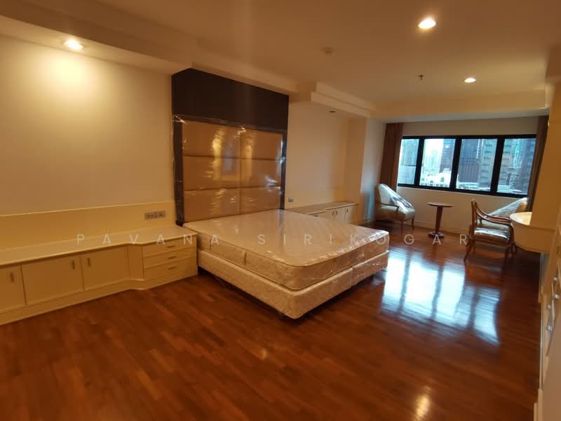 Shanti Sadan, Bangkok, 28 Sukhumvit 59, Khlong Tan Nua, Watthana, Bangkok, 3 Bedrooms, 285 sqm, Apartment For Rent, by Pavana Sirikogar, 500151571 - DDproperty.com