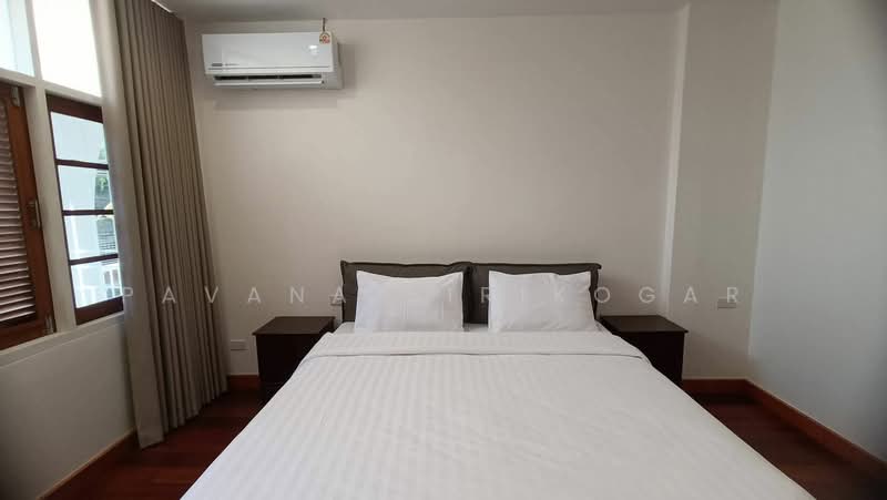 3-BR Townhouse, Bangkok, Phra Kanong Nua, Watthana, Bangkok, 3 Bedrooms, 250 sqm, Townhouse For Rent, by Pavana Sirikogar, 500151598 - DDproperty.com