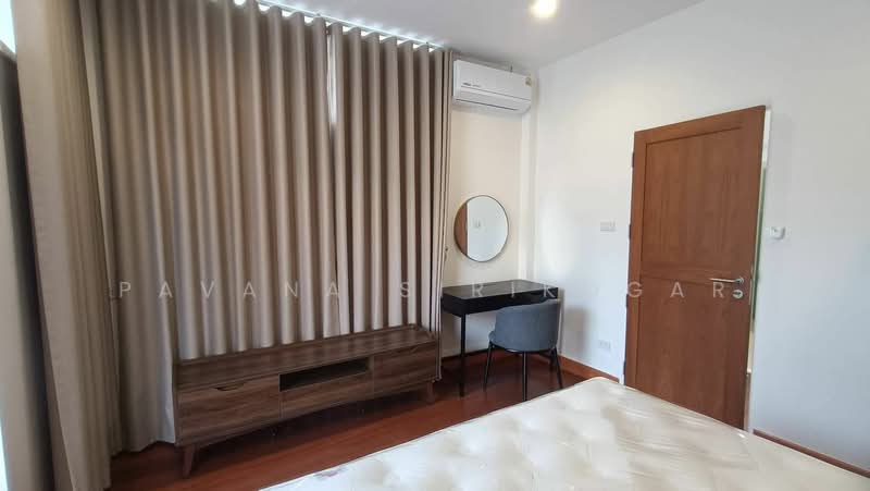 3-BR Townhouse, Bangkok, Phra Kanong Nua, Watthana, Bangkok, 3 Bedrooms, 250 sqm, Townhouse For Rent, by Pavana Sirikogar, 500151598 - DDproperty.com