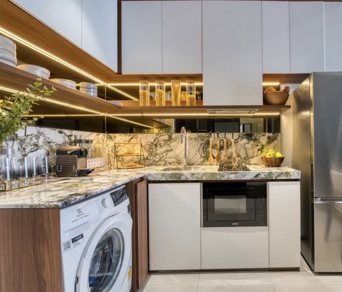 ROMM Convent, Bangkok, 42 Convent Road, Silom, Bang Rak, Bangkok, 1 Bedroom, 60 sqm, Condo For Sale, by Orapa Sumetheesirisakul, 500151633 - DDproperty.com