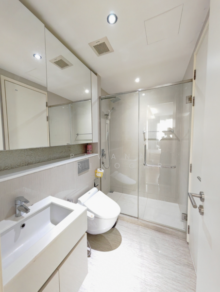 H Sukhumvit 43, Bangkok, 28 Sukhumvit 34 Road, Khlong Tan Nua, Watthana, Bangkok, 1 Bedroom, 38 sqm, Condo For Rent, by Pavana Sirikogar, 500151652 - DDproperty.com