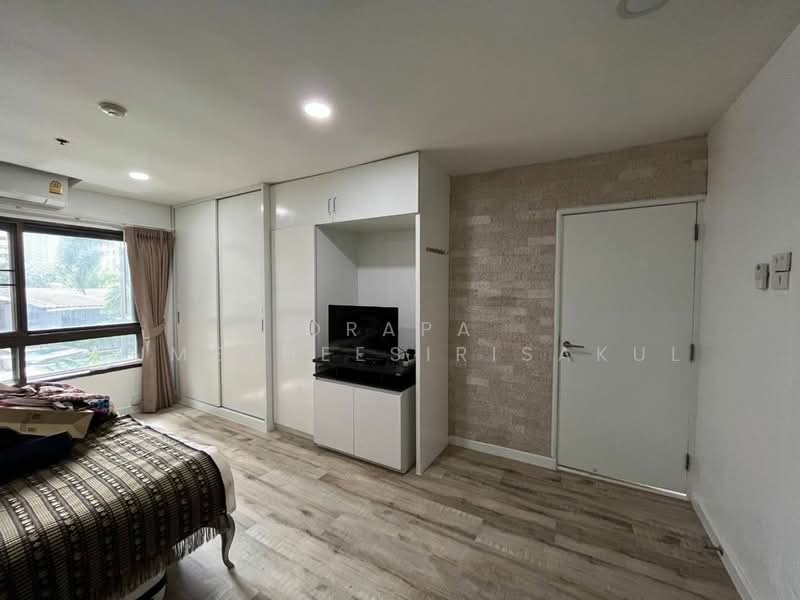 Baan Ploenchit, Bangkok, Soi Ruamrudee 2 Ploenchit Road, Lumphini, Pathum Wan, Bangkok, 2 Bedrooms, 100 sqm, Condo For Sale, by Orapa Sumetheesirisakul, 500151657 - DDproperty.com