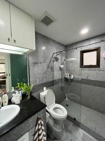 Baan Ploenchit, Bangkok, Soi Ruamrudee 2 Ploenchit Road, Lumphini, Pathum Wan, Bangkok, 2 Bedrooms, 100 sqm, Condo For Sale, by Orapa Sumetheesirisakul, 500151657 - DDproperty.com