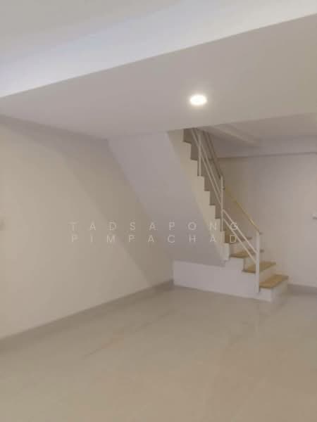 รินทร์ทอง ลำลูำกา คลอง2, Pathum Thani, Khu Khot, Lam Luk Ka, Pathum Thani, 2 Bedrooms, 72 sqm, Townhouse For Sale, by Tadsapong Pimpachad, 500151667 - DDproperty.com
