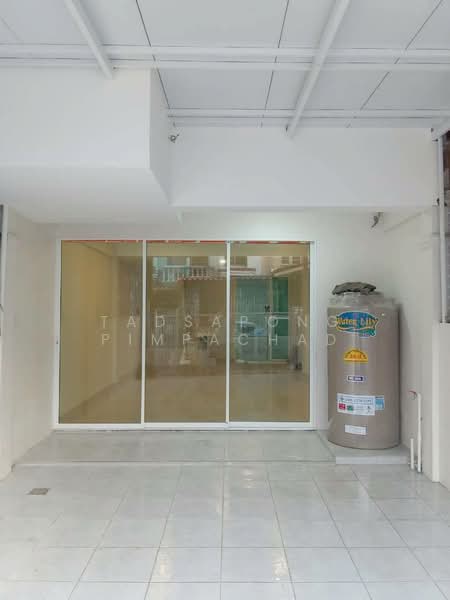 รินทร์ทอง ลำลูำกา คลอง2, Pathum Thani, Khu Khot, Lam Luk Ka, Pathum Thani, 2 Bedrooms, 72 sqm, Townhouse For Sale, by Tadsapong Pimpachad, 500151667 - DDproperty.com
