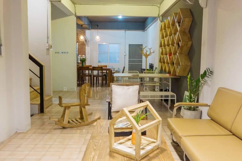 ทาวน์เฮ้าส์ให้เช่า – ใกล้สนามกอล์ฟลานนา เพียง 5 นาที ค่าเช่า 25,000 บาท / เดือน รหัสทรัพย์ : No.4H17, เชียงใหม่, ช้างเผือก, เมืองเชียงใหม่, เชียงใหม่, 110 ตร.ม., ทาวน์เฮ้าส์ ให้เช่า, โดย Rutchaporn Tunsiri, 500151673 - DDproperty.com