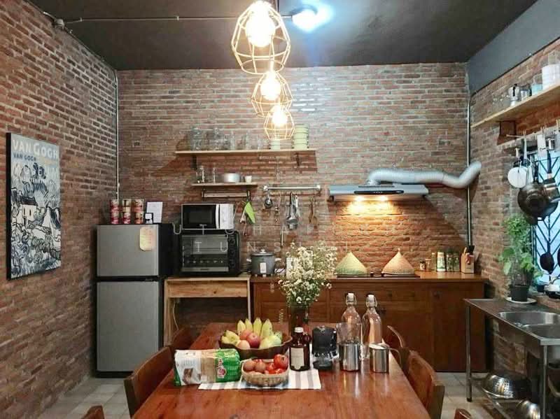 ทาวน์เฮ้าส์ให้เช่า – ใกล้สนามกอล์ฟลานนา เพียง 5 นาที ค่าเช่า 25,000 บาท / เดือน รหัสทรัพย์ : No.4H17, Chiang Mai, Chang Phuak, Muang Chiang Mai, Chiang Mai, 3 Bedrooms, 110 sqm, Townhouse For Rent, by Rutchaporn Tunsiri, 500151673 - DDproperty.com