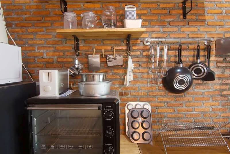 ทาวน์เฮ้าส์ให้เช่า – ใกล้สนามกอล์ฟลานนา เพียง 5 นาที ค่าเช่า 25,000 บาท / เดือน รหัสทรัพย์ : No.4H17, Chiang Mai, Chang Phuak, Muang Chiang Mai, Chiang Mai, 3 Bedrooms, 110 sqm, Townhouse For Rent, by Rutchaporn Tunsiri, 500151673 - DDproperty.com