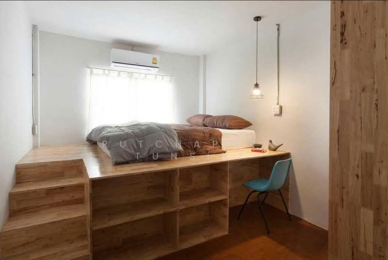 ทาวน์เฮ้าส์ให้เช่า – ใกล้สนามกอล์ฟลานนา เพียง 5 นาที ค่าเช่า 25,000 บาท / เดือน รหัสทรัพย์ : No.4H17, Chiang Mai, Chang Phuak, Muang Chiang Mai, Chiang Mai, 3 Bedrooms, 110 sqm, Townhouse For Rent, by Rutchaporn Tunsiri, 500151673 - DDproperty.com